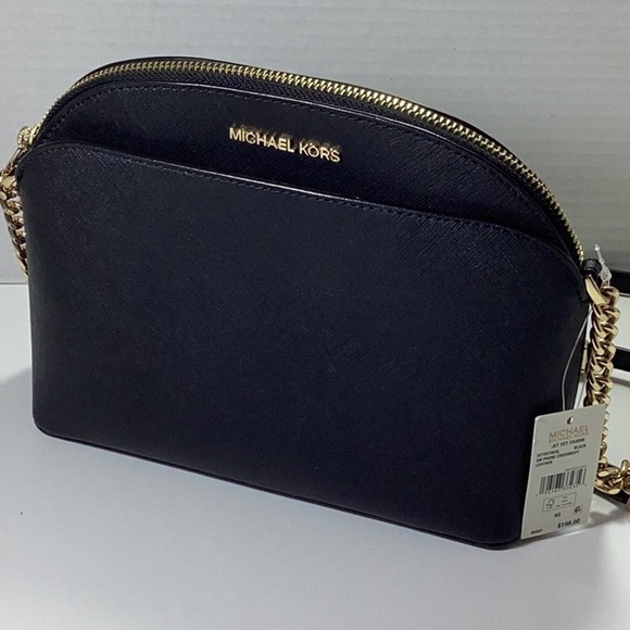 MICHAEL KORS
Medium Jet Set Dome Crossbody Bag - Picture 3 of 7